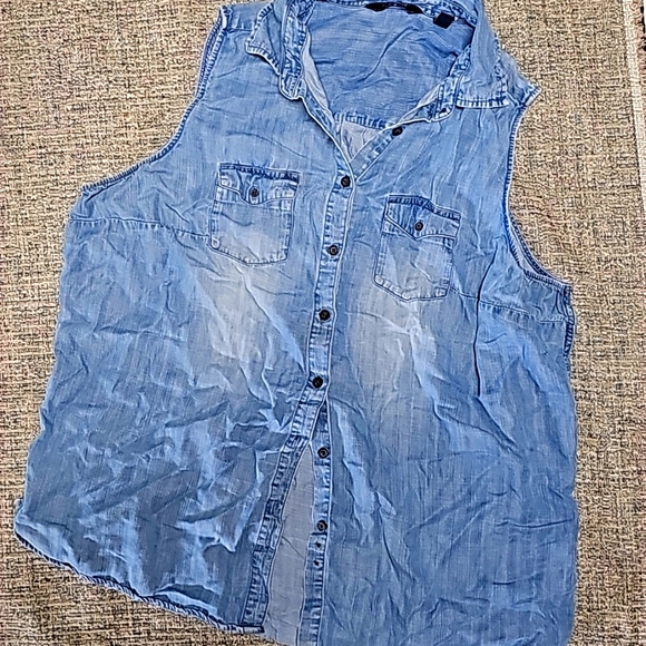 Indigo Tops - sleeveless camp shirt - 1x **clearance**